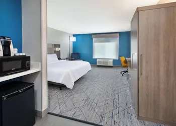 Holiday Inn Express & Suites W. Monroe by IHG hotel thumbnail 6