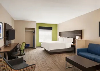 Holiday Inn Express & Suites McAlester by IHG hotel thumbnail 6
