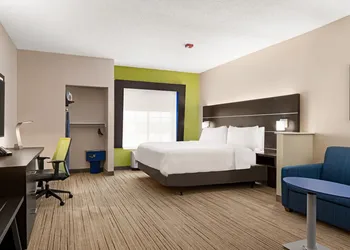 Holiday Inn Express & Suites McAlester by IHG hotel thumbnail 7