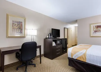Quality Inn Oneonta Cooperstown Area hotel thumbnail 7