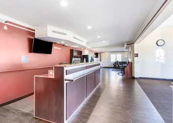 OYO Hotel Tulsa N Sheridan Rd & Airport hotel thumbnail 2