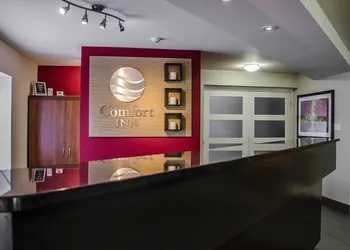 Comfort Inn Boucherville hotel thumbnail 3
