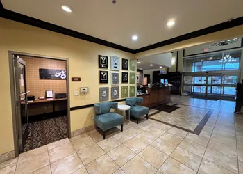 Sleep Inn & Suites Madison - Monona hotel thumbnail 4