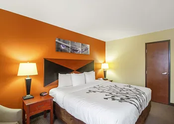 Sleep Inn & Suites Madison - Monona hotel thumbnail 7