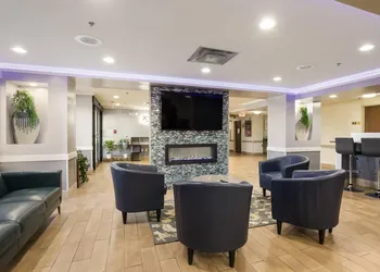 Quality Inn & Suites CVG Airport hotel thumbnail 3