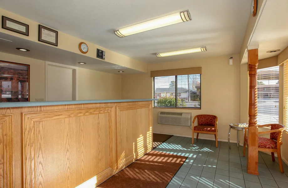 Budget Inn hotel detail image 6