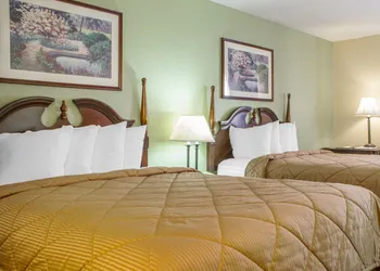 Quality Inn Broken Arrow - Tulsa hotel thumbnail 4