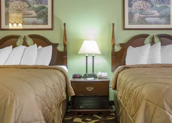 Quality Inn Broken Arrow - Tulsa hotel thumbnail 5