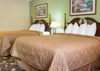 Quality Inn Broken Arrow - Tulsa hotel thumbnail 8