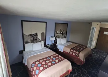 Super 8 by Wyndham Kansas City hotel thumbnail 8