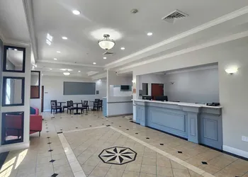 Sonesta Essential Beaumont hotel thumbnail 4