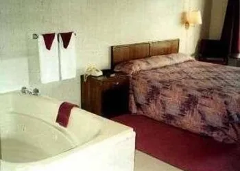 Twinkle Inn hotel thumbnail 3