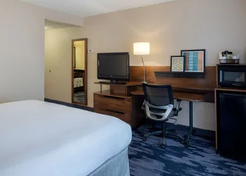 Fairfield Inn & Suites Dayton Troy hotel thumbnail 8