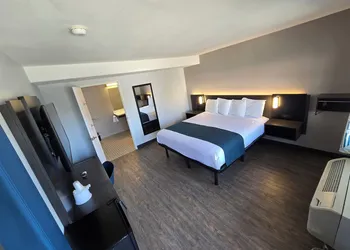 Motel 6 Los Angeles, CA - Downtown hotel thumbnail 6