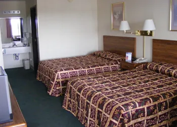Great Lakes Inn hotel thumbnail 5