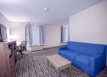 Days Inn & Suites by Wyndham Wisconsin Dells hotel thumbnail 8