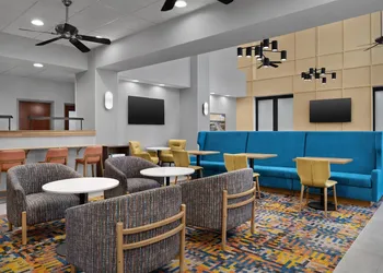 Hampton Inn & Suites Roswell hotel thumbnail 2