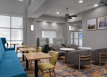 Hampton Inn & Suites Roswell hotel thumbnail 3