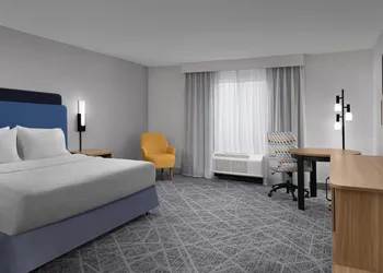 Hampton Inn & Suites Roswell hotel thumbnail 8