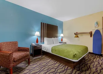 Quality Inn Columbus - East hotel thumbnail 7