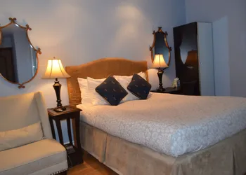 Hotel 1110 - Adults Only hotel thumbnail 6