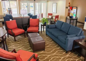 Comfort Inn Dickson hotel thumbnail 2