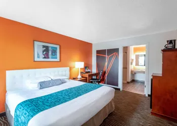 Howard Johnson Hotel & Suites by Wyndham St. George hotel thumbnail 5