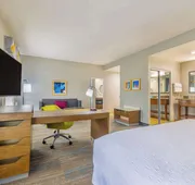 Hampton Inn & Suites Brenham hotel detail image 4