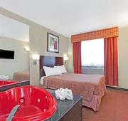Super 8 by Wyndham Long Island City LGA Hotel hotel detail image 5