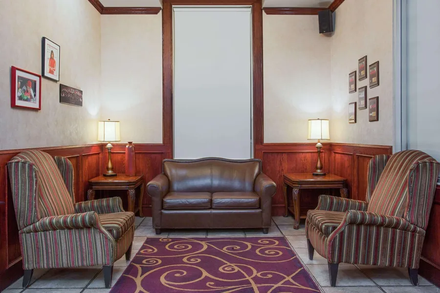 Ramada by Wyndham Red Deer Hotel and Suites hotel detail image 2