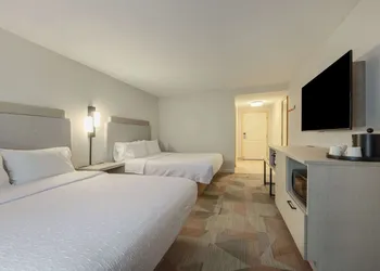 Hampton Inn & Suites by Hilton Moncton hotel thumbnail 4