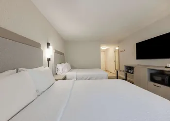 Hampton Inn & Suites by Hilton Moncton hotel thumbnail 5