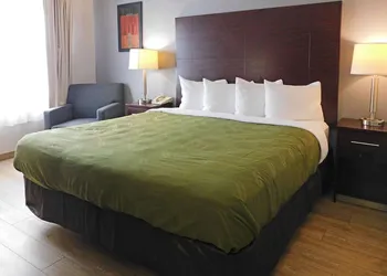 Quality Inn Colchester - Burlington hotel thumbnail 7