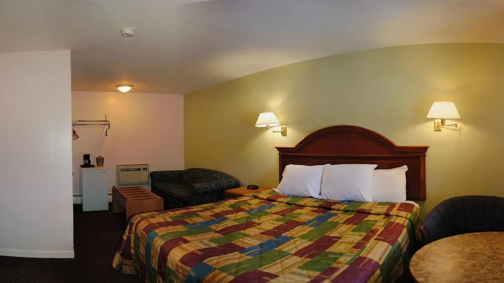 Rodeway Inn Bellows Falls hotel detail image 6