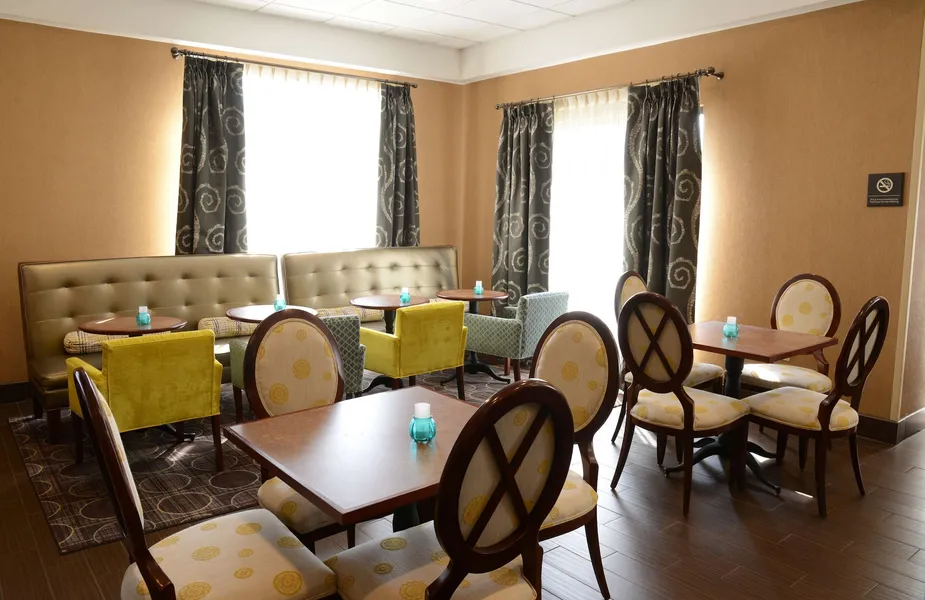 Hampton Inn Americus hotel detail image 2