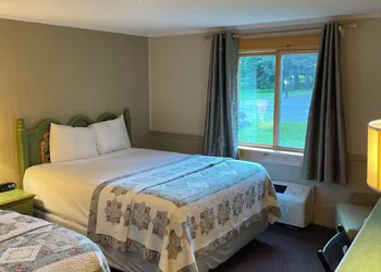 Northern Lights Lodge hotel thumbnail 6