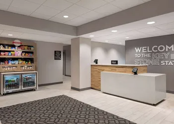 Hampton Inn Bloomsburg hotel thumbnail 4