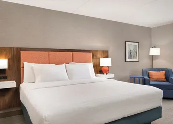 Hampton Inn Bloomsburg hotel thumbnail 5