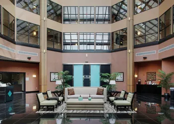 DoubleTree Suites by Hilton Bentonville hotel thumbnail 2
