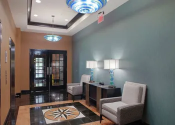 DoubleTree Suites by Hilton Bentonville hotel thumbnail 5