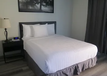 DTLA Hotel hotel thumbnail 8