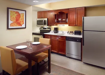 Residence Inn by Marriott Nashville Airport hotel thumbnail 7