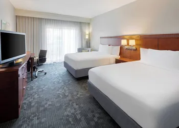 Courtyard by Marriott Addison Midway hotel thumbnail 8