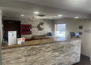 Comfort Inn & Suites Phoenix North / Deer Valley hotel thumbnail 3