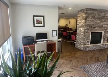 Comfort Inn & Suites Phoenix North / Deer Valley hotel thumbnail 4
