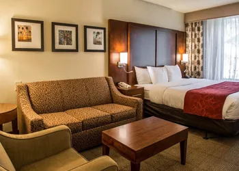 Comfort Suites Miami - Kendall hotel thumbnail 6
