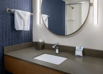 Fairfield Inn Marriott Rochester Airport hotel thumbnail 5