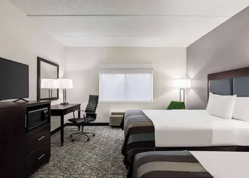 Wingate by Wyndham Fletcher at Asheville Airport hotel thumbnail 6