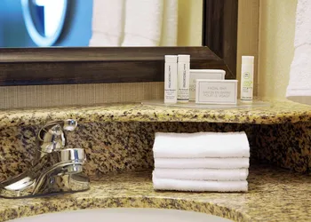 Courtyard by Marriott Boston Natick hotel thumbnail 8