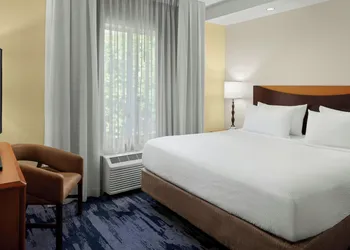 Fairfield Inn & Suites by Marriott Carlisle hotel thumbnail 5